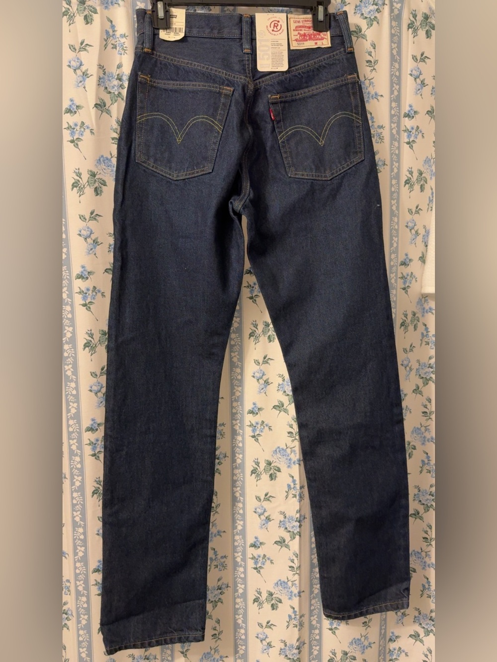 Levi’s Premium 501 High Rise Straight Leg Women's Denim Jeans NWT - Picture 2 of 8